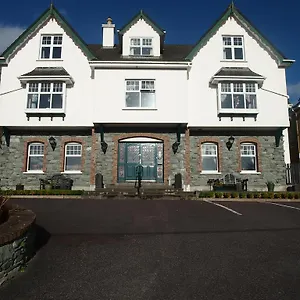 Woodlawn House Guest house